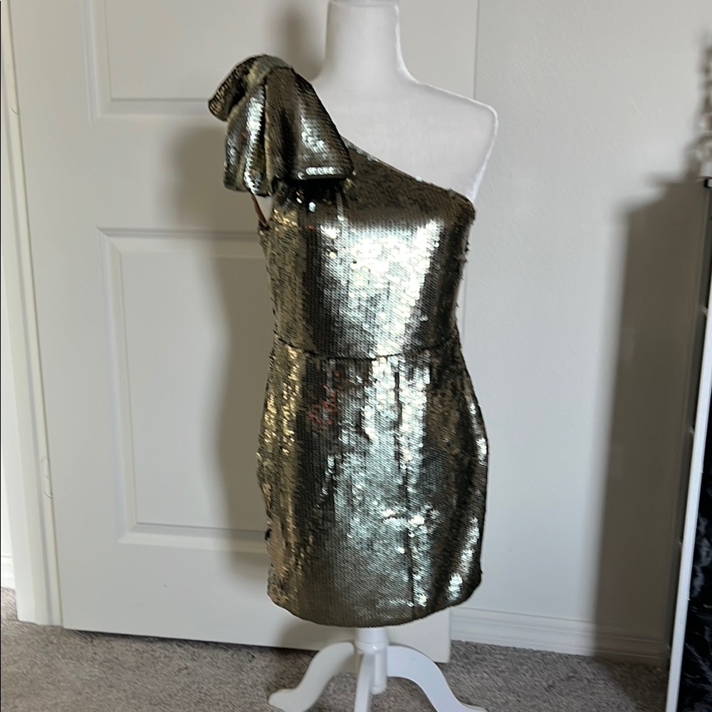 NWT Maeve from Anthropologie Gold Sequin Dress - 4 / 6 Petite - Picture 4 of 11